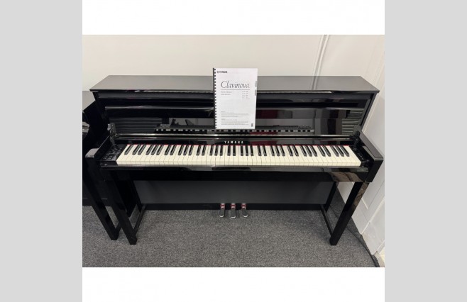 Yamaha CLP585 Polished Ebony Digital Piano, Used - Complete Package (SN:BCWL01025) - Image 1